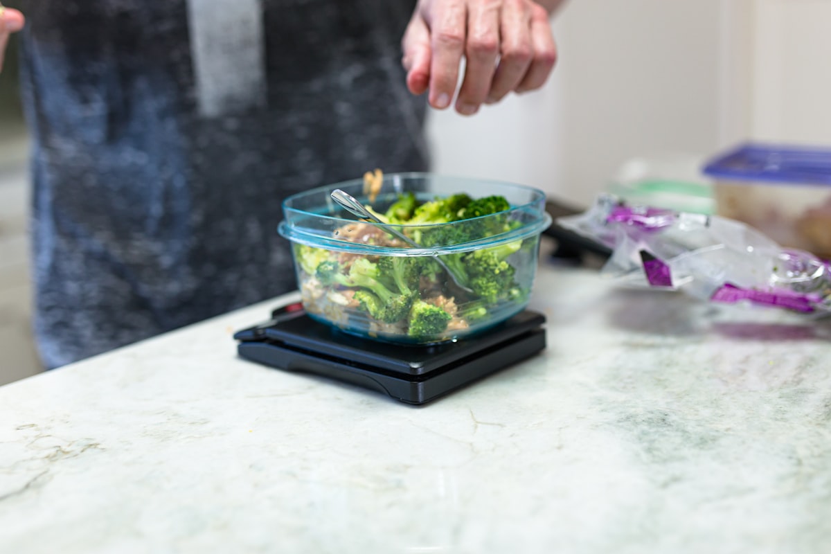 Healthy meal planning and nutrition tracking